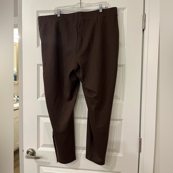NWT Universal Standard Brown Ponte Pants with Ankle Zippers, Size L (22/24) - Picture 7 of 8